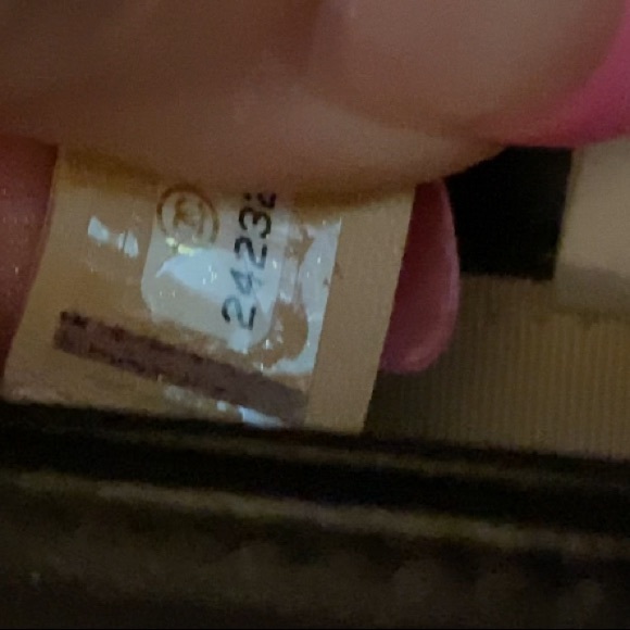 GONE🎉🎉💛💛Chanel small boy limited ed RARE 💛 - Picture 16 of 17